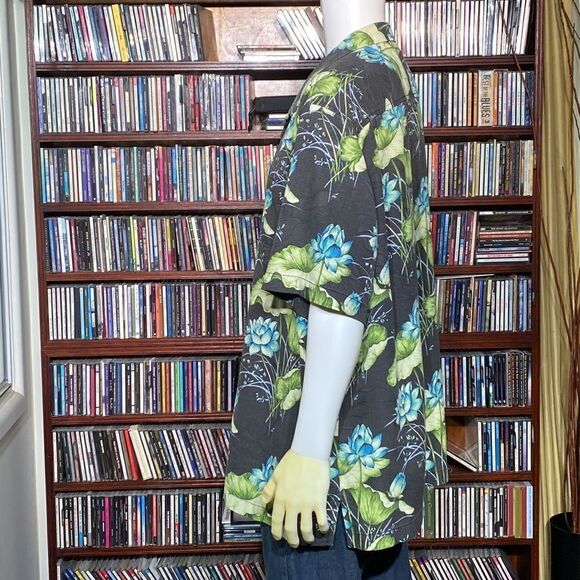 Tommy Bahama IslandZone® Camp Hawaiian 70% Silk Casual Summer Short Sleeve Shirt - Picture 7 of 15